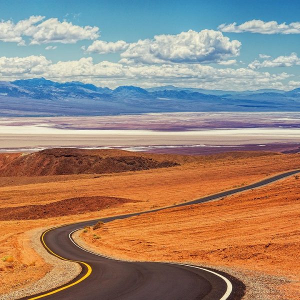 road, death valley, desert-4254871.jpg